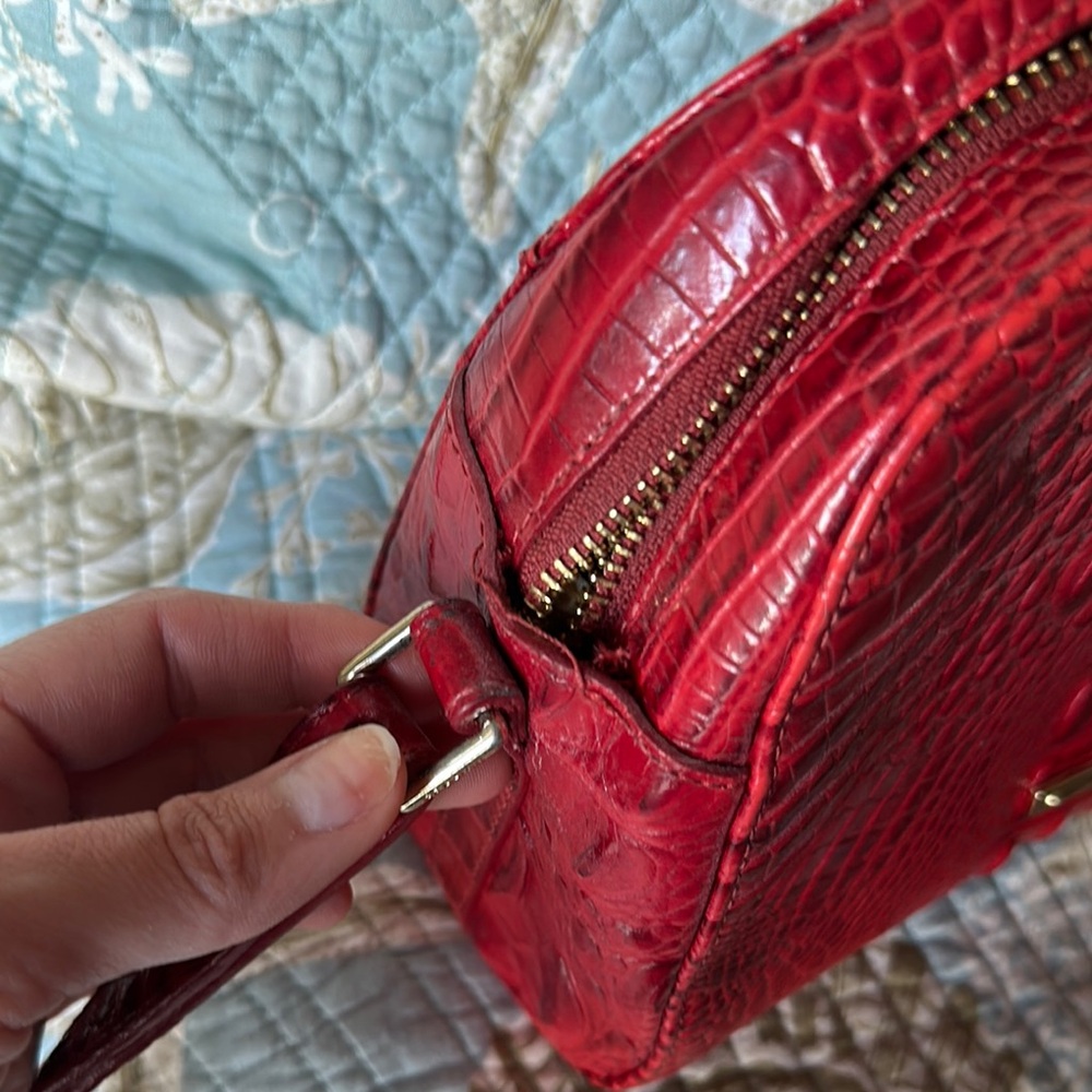 Brahmin Red Crocodile Embossed Leather Crossbody - Picture 4 of 4